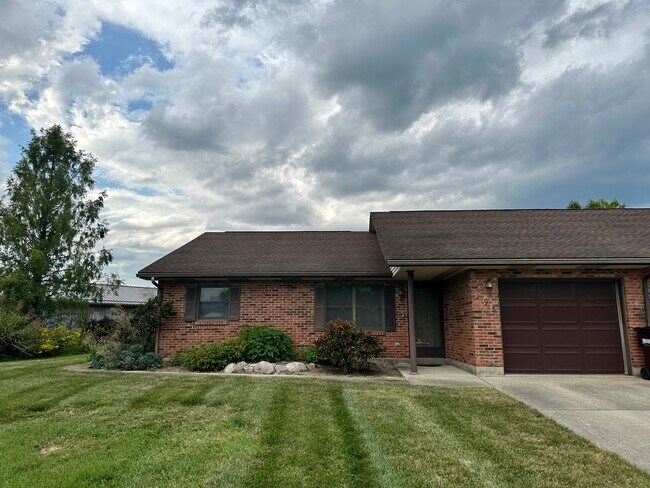 Primary Photo - 295 Hilltop Ct