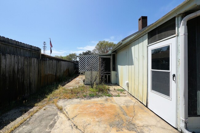 Building Photo - A Mile West of Hurlburt