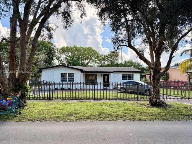 Building Photo - 18711 NW 24th Ave