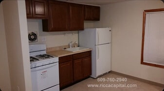 Building Photo - 507 Wilbur Ave