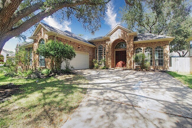 Primary Photo - 4415 Crimson Ct