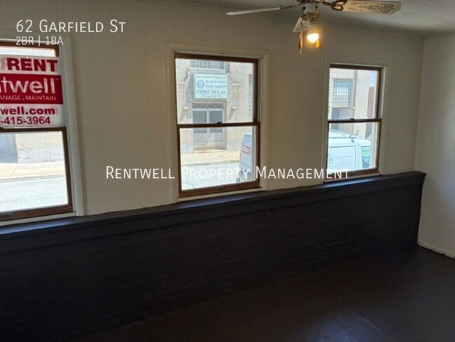 Building Photo - 62 Garfield St