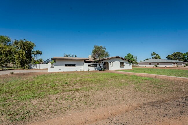 Building Photo - 834 N Constellation Way