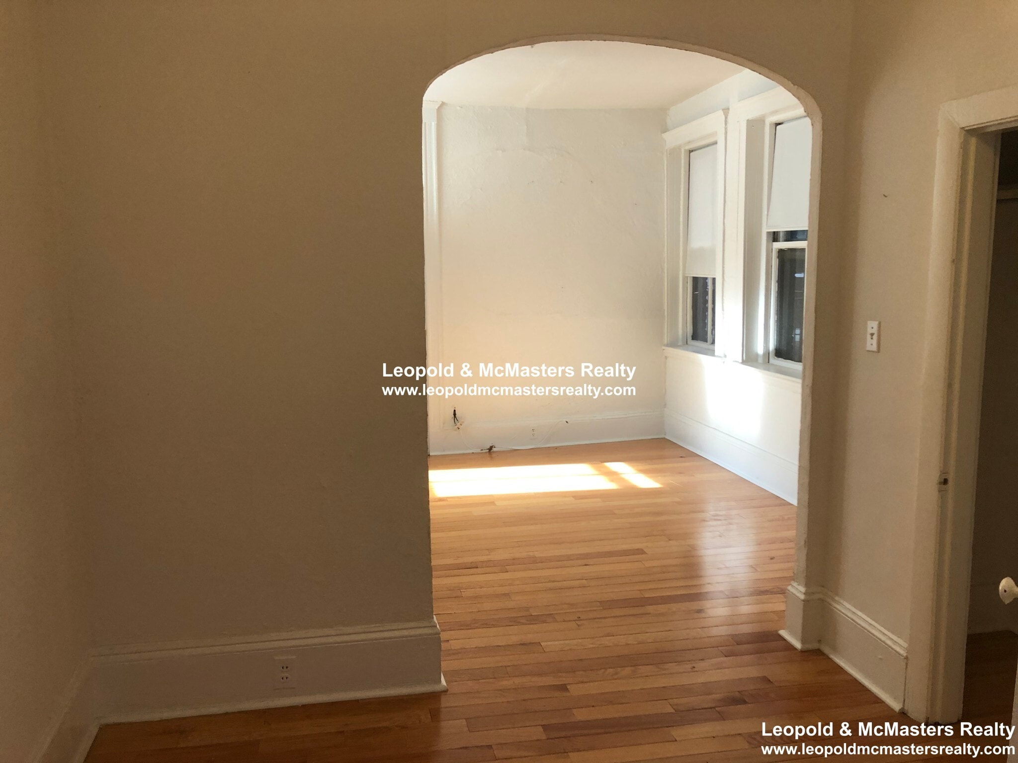 Building Photo - 24 Garden St