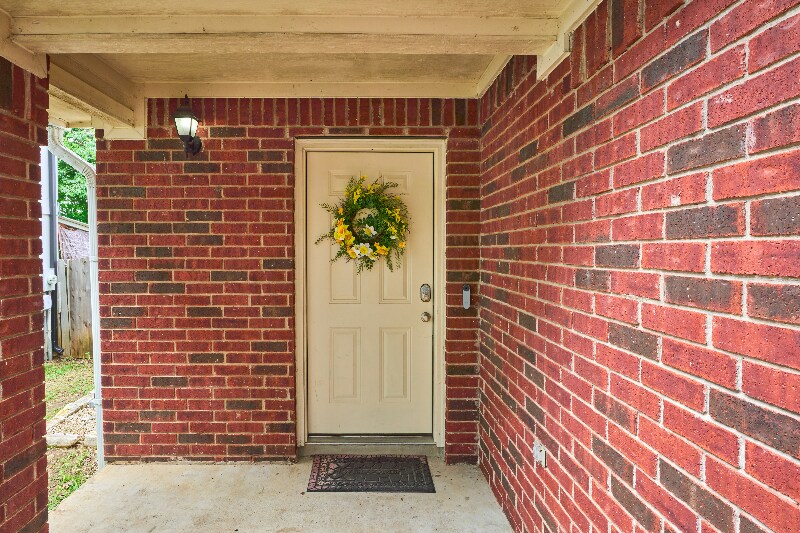 Building Photo - 1582 Parkfield Cir