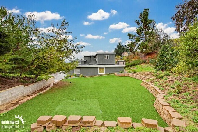 Building Photo - Beautifully Updated 3Bdm 3Ba Unfurnished Home with Views in Cardiff By the Sea!