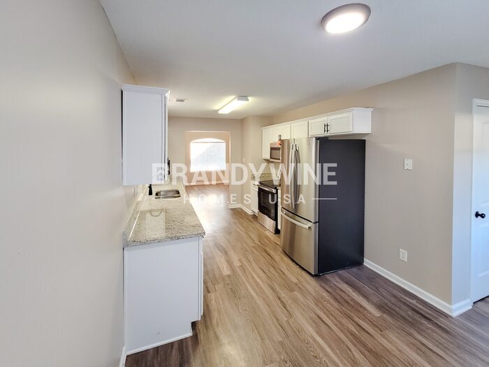 Building Photo - 10242 Evening Hill Dr