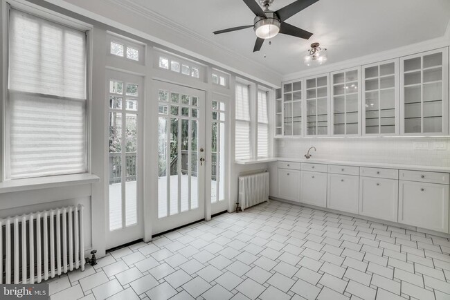 Building Photo - 2030 Pierce Mill Rd NW