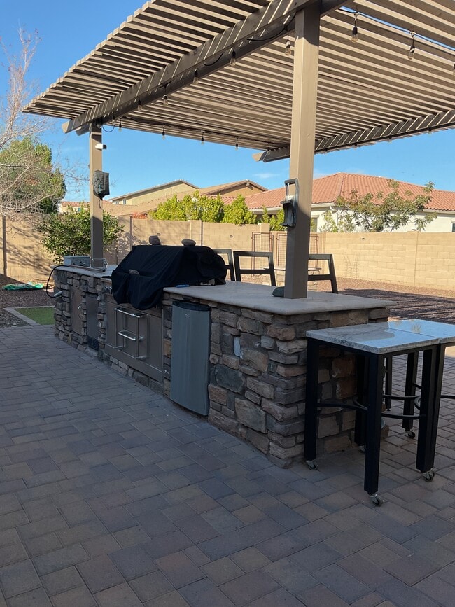 Building Photo - 20466 W Legend Trail