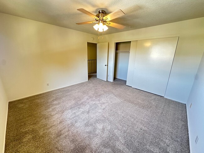 Building Photo - 4280 Green Ave