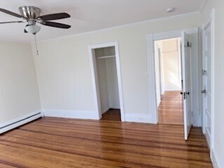 Building Photo - 445 Main St