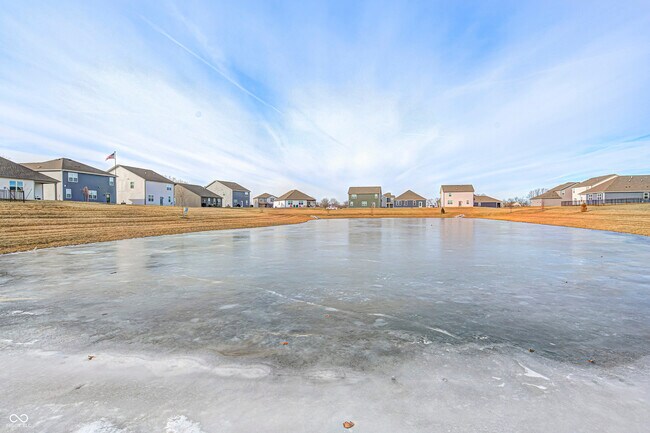 Building Photo - 2214 Warbler St