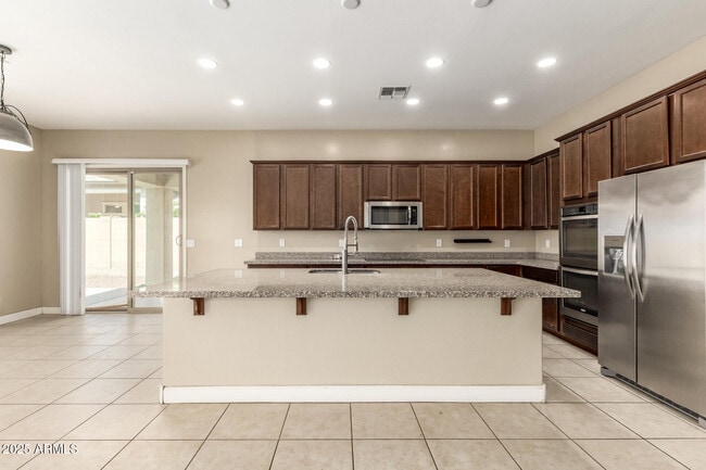 Building Photo - 14762 W Georgia Dr