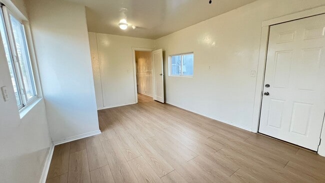 Building Photo - 2165 Sepulveda Ave