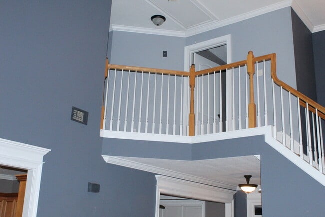 Building Photo - West Augusta Home with Separate Mother - In - Law Suite