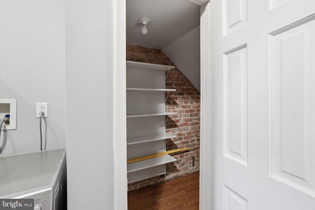 Building Photo - 1440 Fairmont St NW