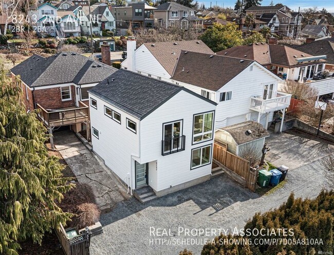 Building Photo - Maple Leaf Cottage