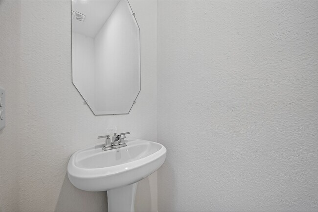 Building Photo - 1028 Laguna Cv Dr