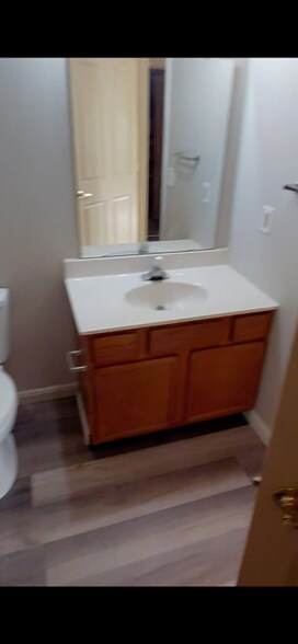 Building Photo - 316 W Walnut St