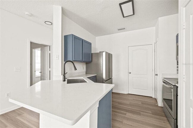 Building Photo - 18006 Villa Creek Dr