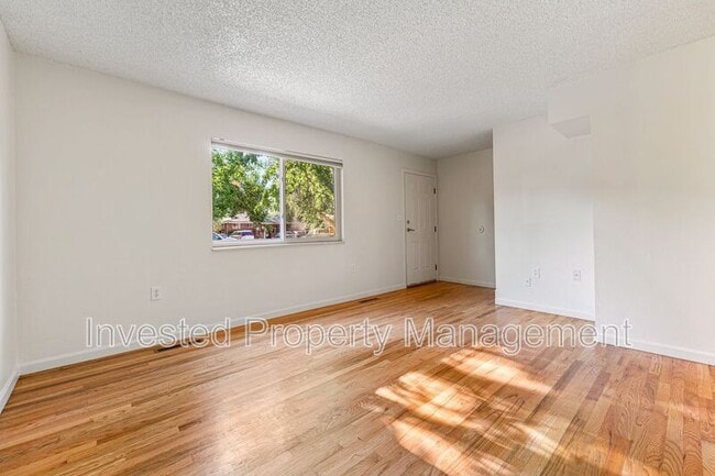 Building Photo - 588 S Eaton St