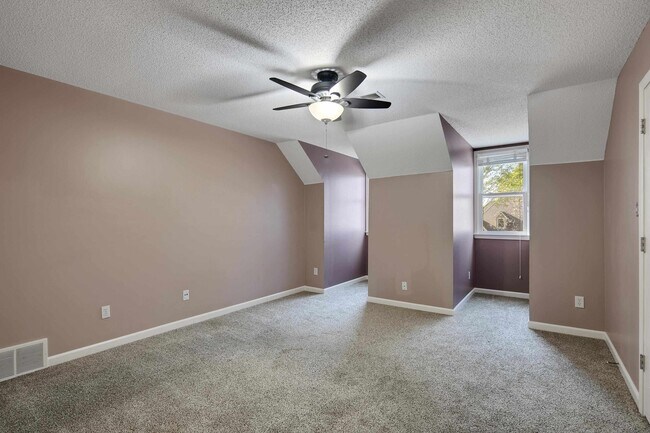 Building Photo - 979 Welbeck Cove