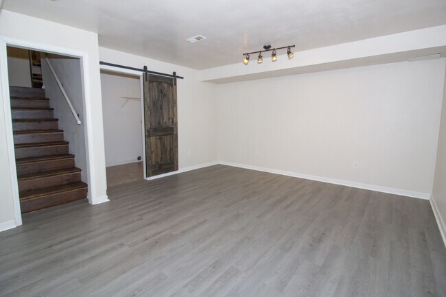 Building Photo - 103 Hickory Valley Rd