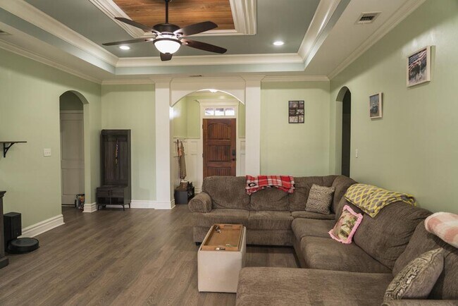 Building Photo - POOL - Elegant 4-Bedroom Home with Fenced Yard