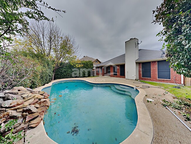 Building Photo - 7914 Clear Fork Trail