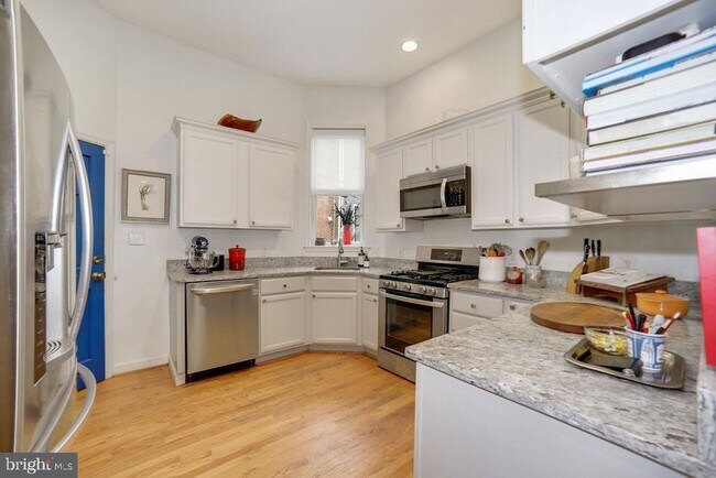Building Photo - 1443 W St NW