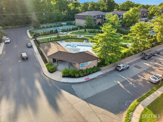 Building Photo - 94 Beverly Hl Ter