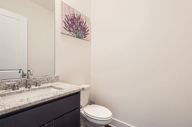 Building Photo - 4912 Risana Bend