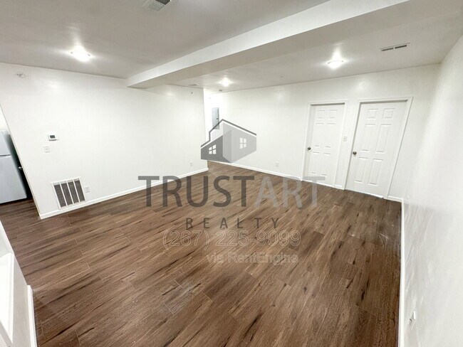 Building Photo - 2317 N 15th St