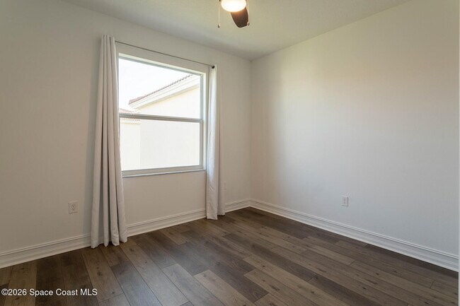 Building Photo - 1800 Noel Pl