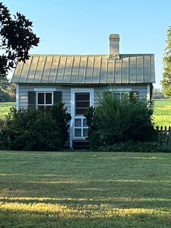 Building Photo - 244 Meadowbrook Rd