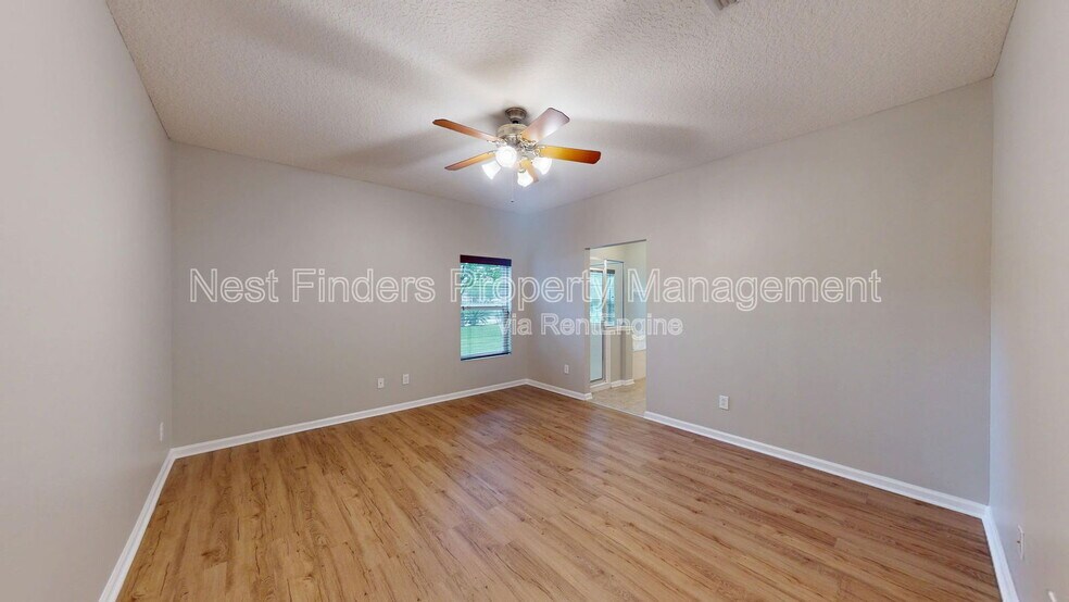 Building Photo - 105 N Aberdeenshire Dr
