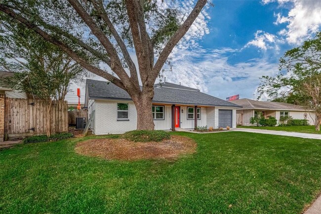 Building Photo - 1623 Fawnhope Dr