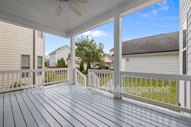 Building Photo - 4107 Bluff Oak Dr