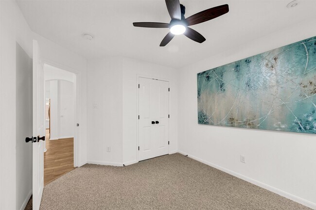 Building Photo - 8031 Clarion Way