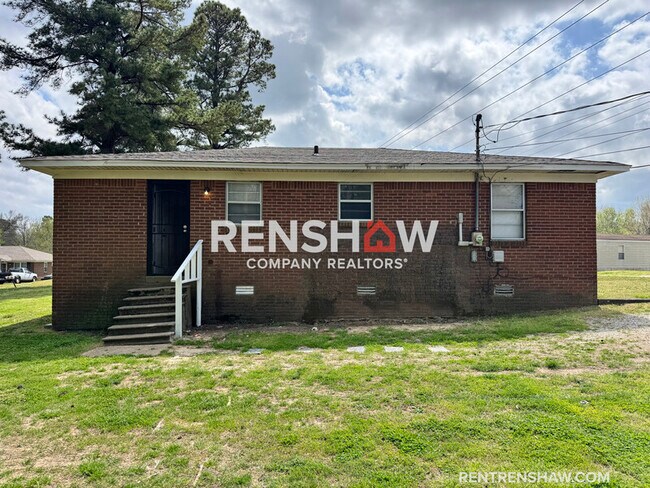 Building Photo - 10 Navy Dr