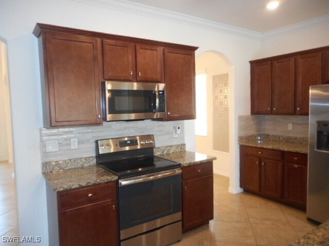 Building Photo - 9664 Mirada Blvd