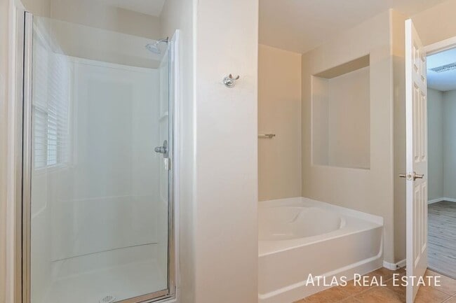 Building Photo - 12878 E Red Iron Trail