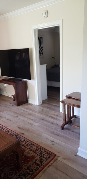 Building Photo - 1519 Orange Ave