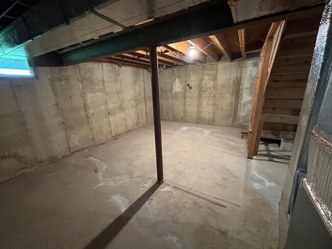 Building Photo - 3 Bedroom Townhome in Emmaus