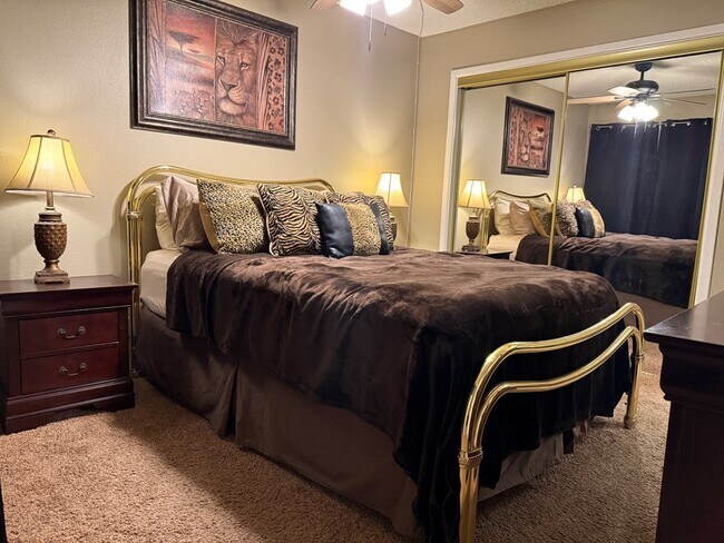 Building Photo - 6701 Eastridge Rd