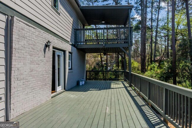 Building Photo - 1433 Merriman Ln NE