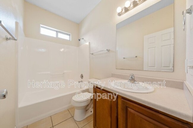 Building Photo - 518 Dukeway Dr