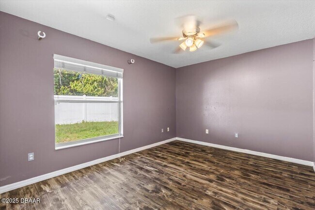 Building Photo - 39 Whitcock Ln