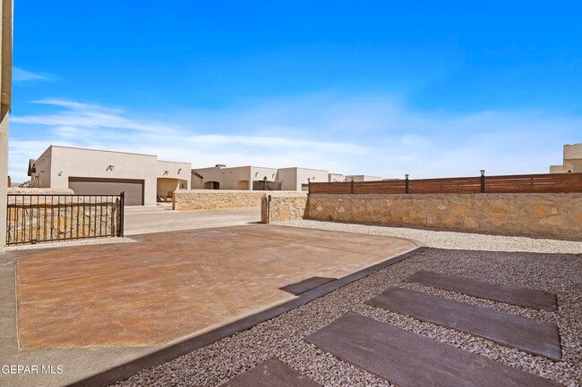 Building Photo - 2332 Mike Price Dr