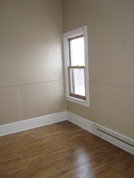 Building Photo - 118 Spring St